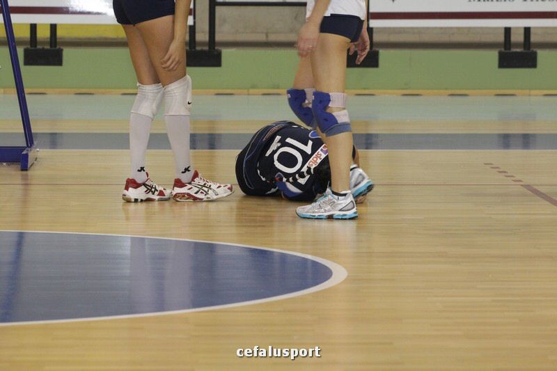 111030 volley 183_tn.jpg